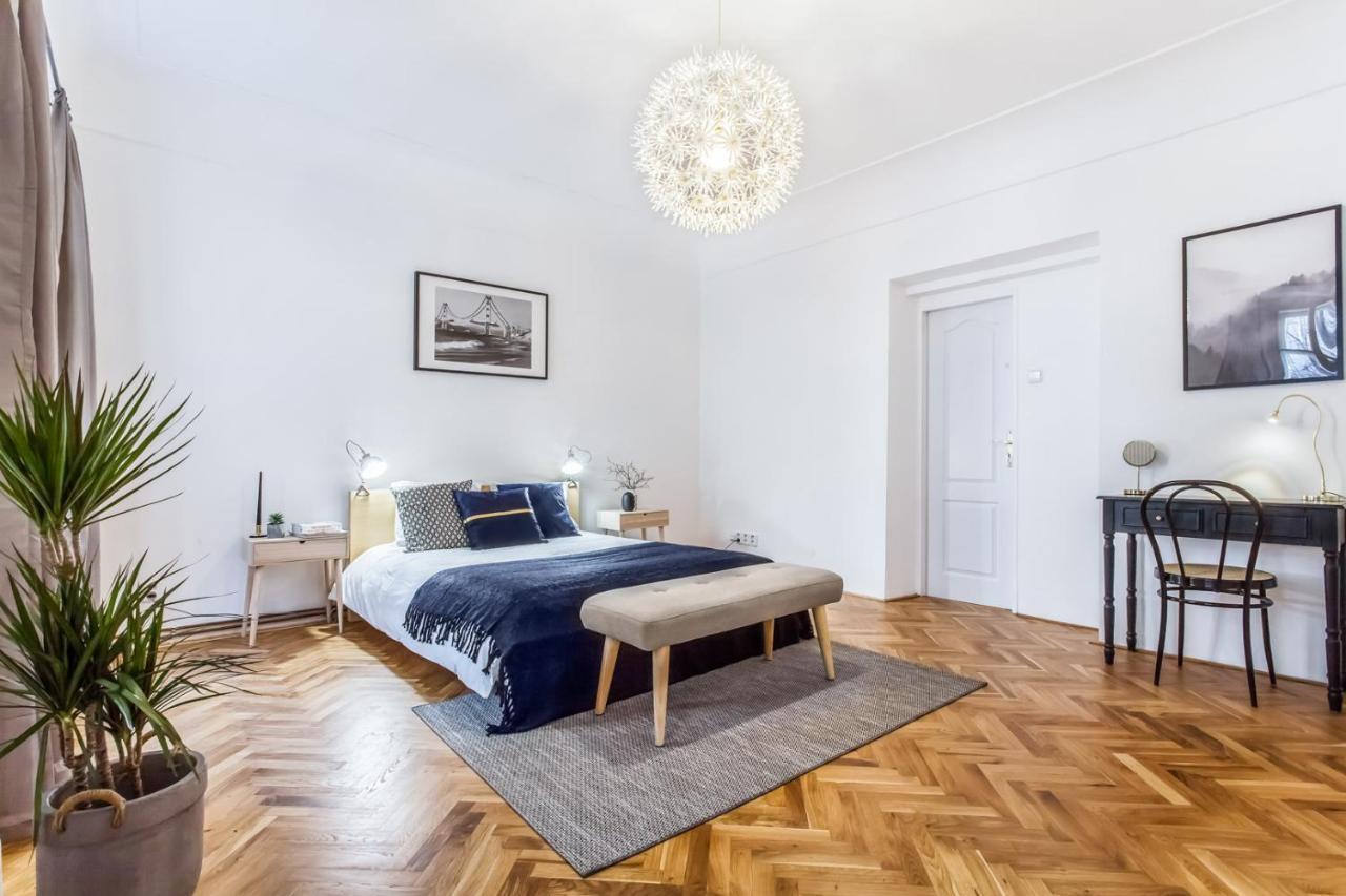 Old Town 2 Bdr Apartment, Free Coffee Appartement Praag