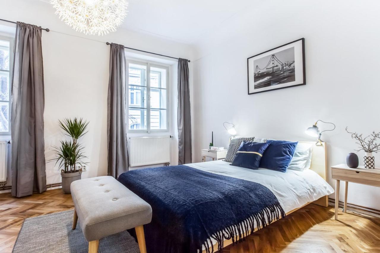 Old Town 2 Bdr Apartment, Free Coffee Praag